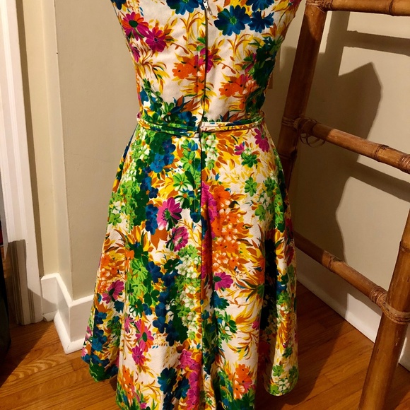 Vintage Floral Dress - Picture 5 of 6
